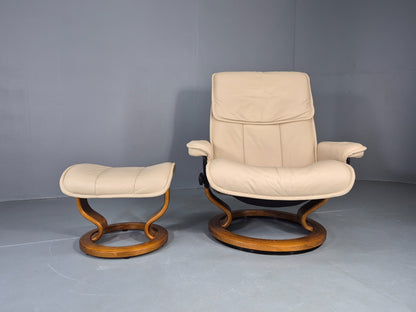 Vintage Stressless Chair and Stool Cream Leather Ekornes Original 1990s EB13078