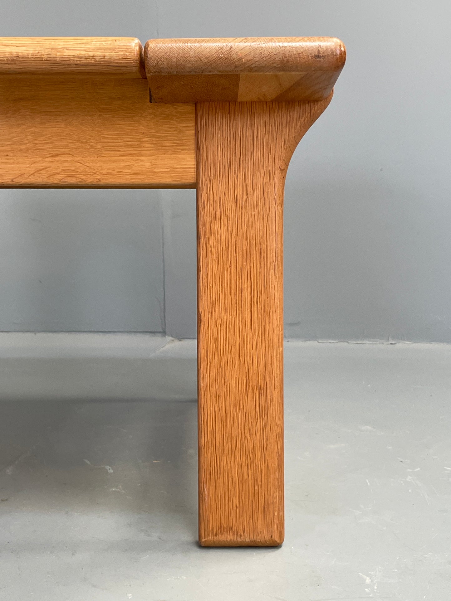 Vintage Oak Coffee Table Retro Danish Design Solid Oak Chunky EB12359