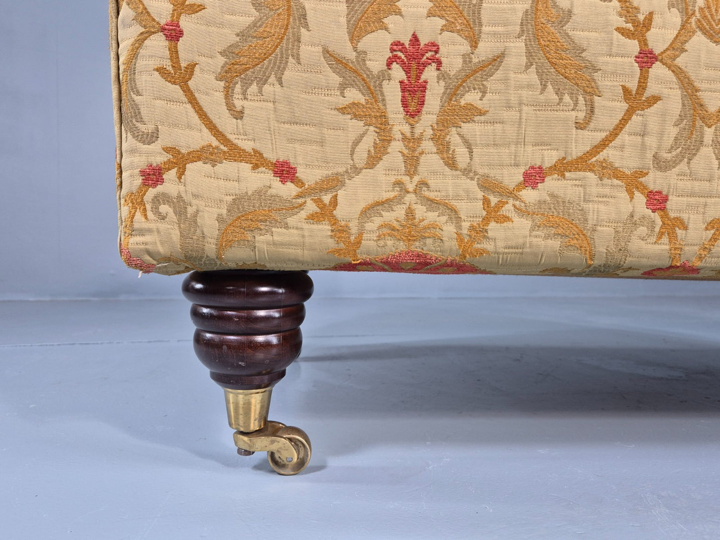 Vintage Antique Style Footstool Ottoman Classical Style Modern  EB12476
