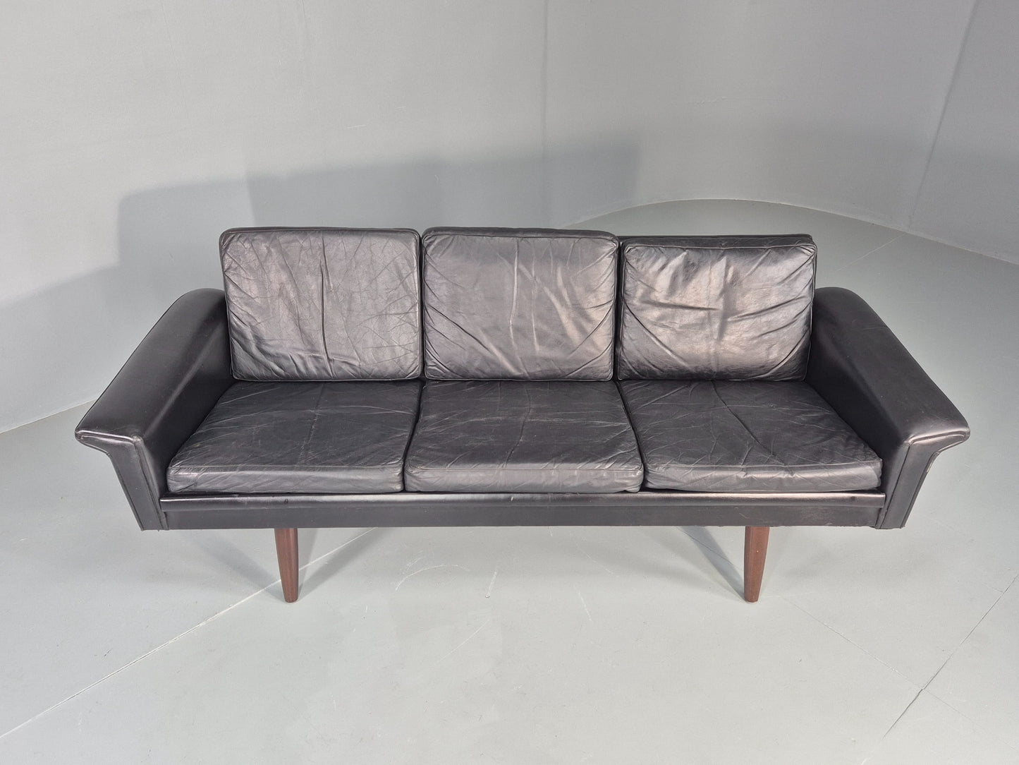 1960s 3-seater sofa Danish Design Black Leather Mid Century Retro Teak  EB10279