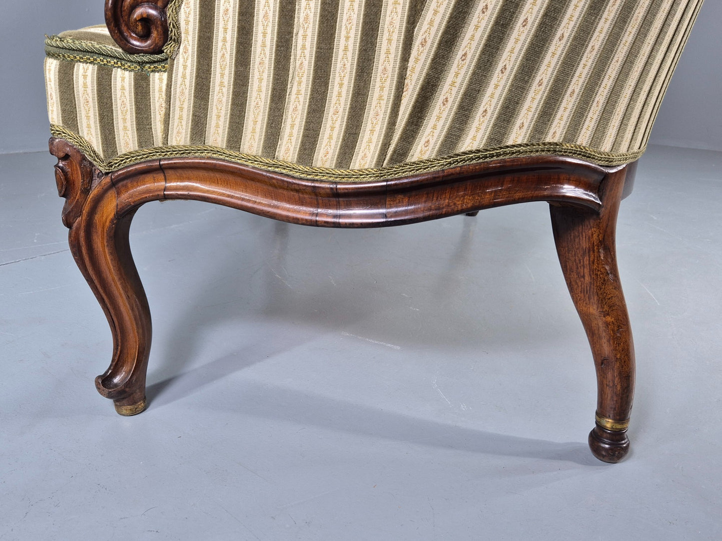 Antique Neo Rococo Serpentine Sofa Danish Mahogany Frame Green Cream EB12702