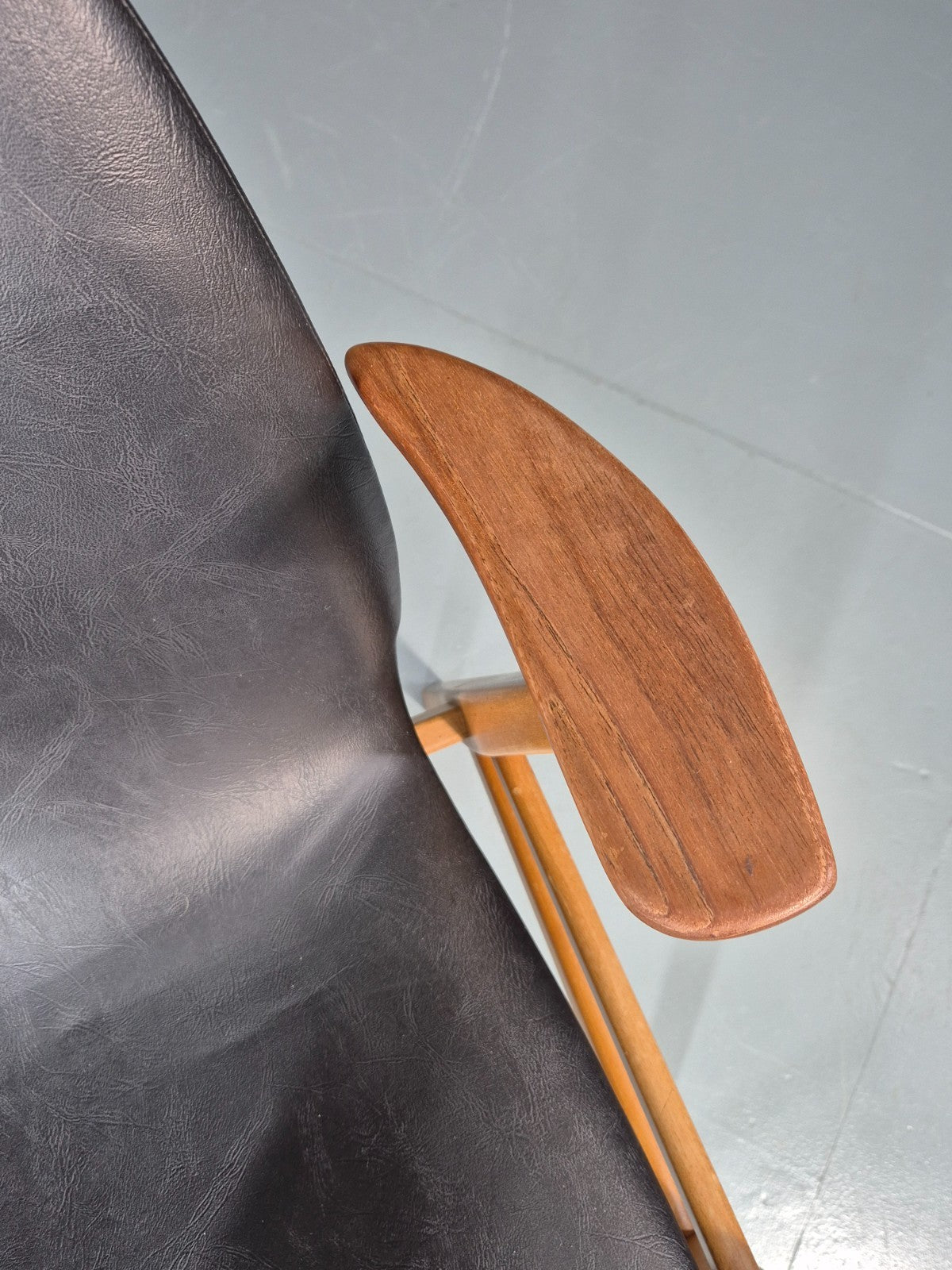 MIdCentury Desk Chair Sweden Teak Beech Vinyl 1960s Retro Svegards EB11071 MDIN
