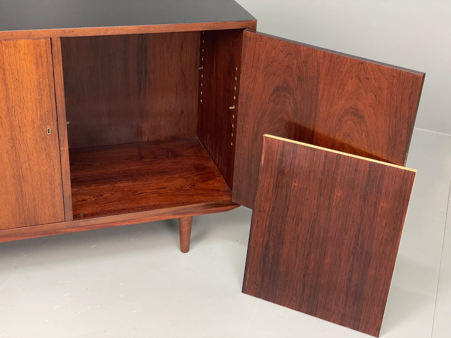 Vintage 1960s Sideboard Cabinet Danish Mid Century Darkwood Shelving EB12922