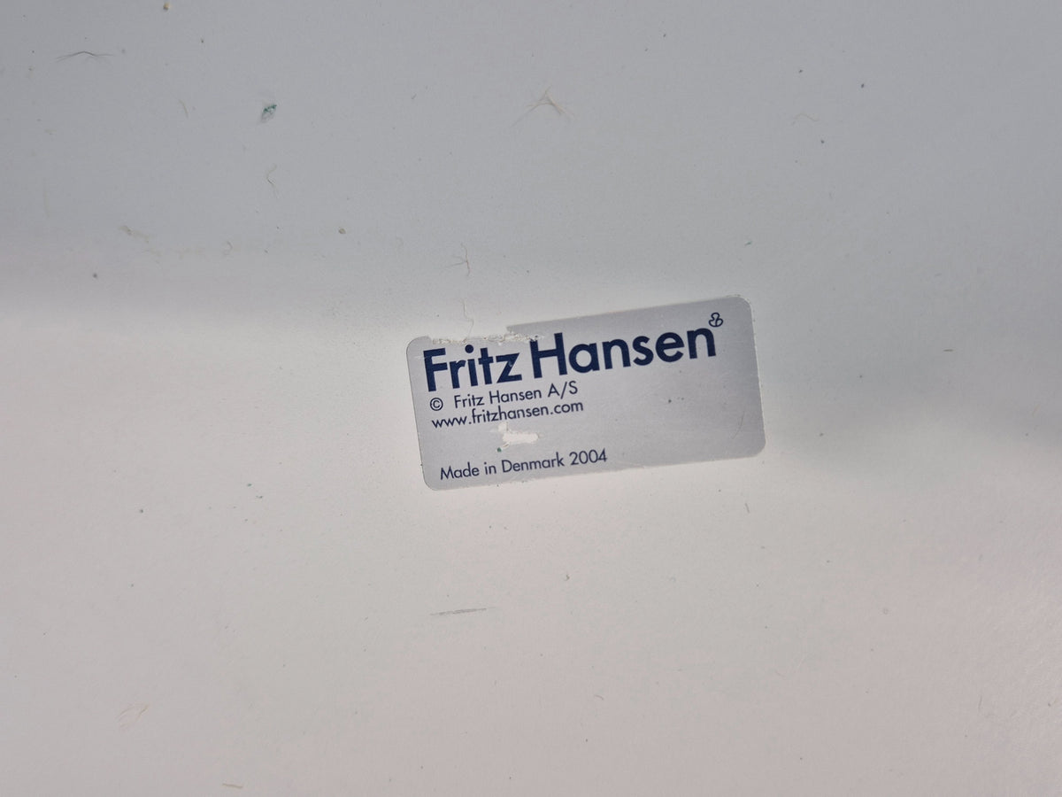 Vintage Fritz Hansen Circular Occasional Table Arne Jacobsen Design EB13001