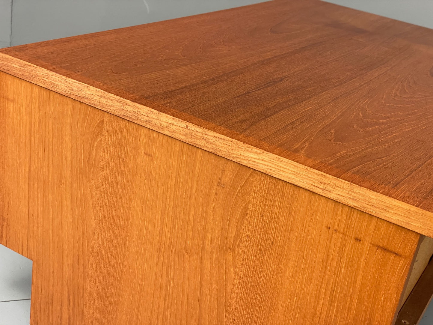 Vintage Teak Drawer TV Unit By Beaver & Tapley 1980s Retro EB12824