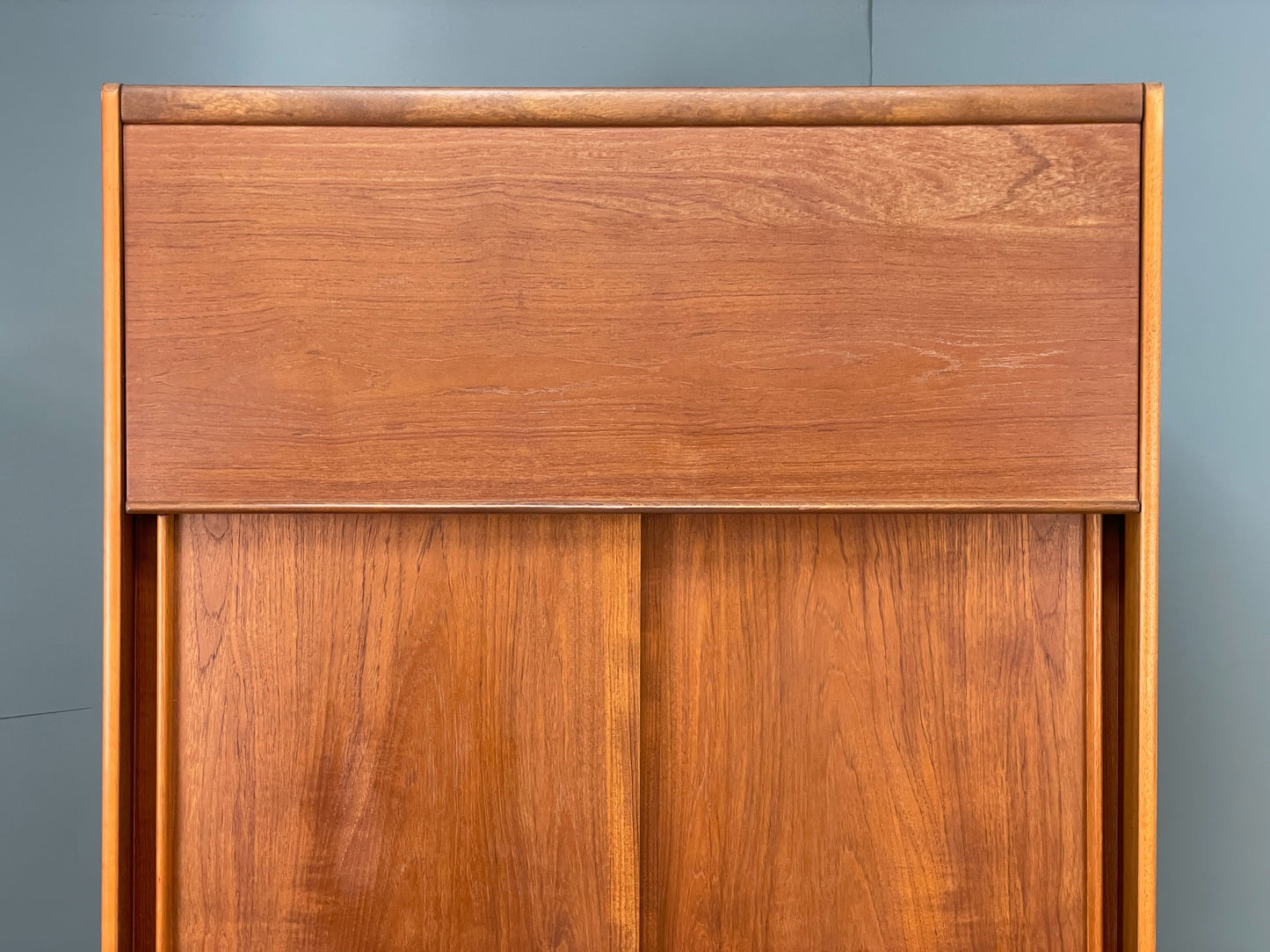 Vintage Austinsuite Teak Wardrobe Retro 1970s Shelves Clothes Cupboard EB12078