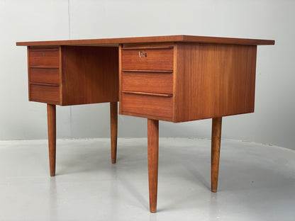 Vintage Danish Teak Desk Mid Century Retro Drawers Beech Legs EB12334