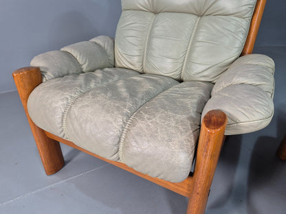 2 Vintage Ekornes Montana Lounge Chairs Teak Frames 1980s Retro MCM EB07995