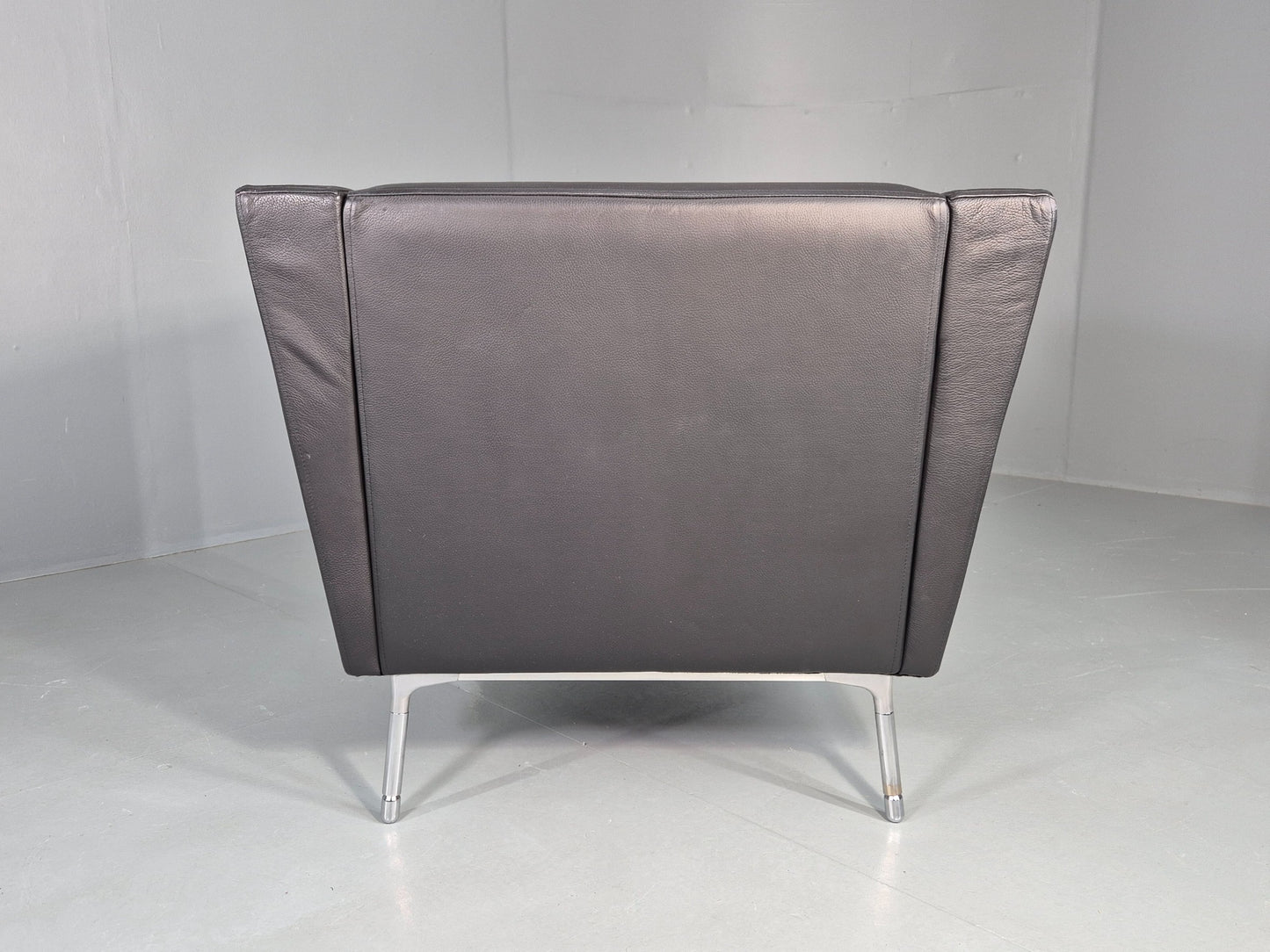 Vintage Leather Armchair Chrome Base Modern Design Orangebox Dee-01 EB12568