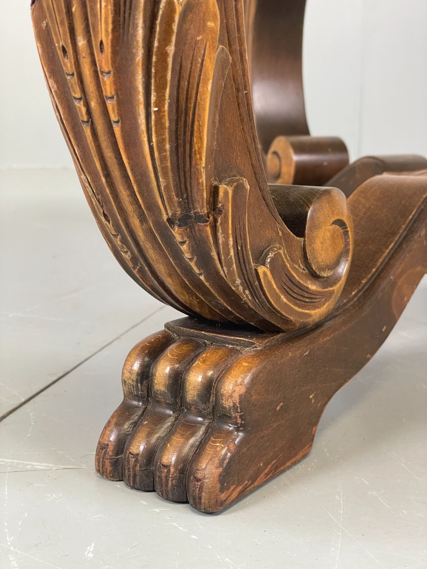 Vintage Carved Coffee Table Elm Art Deco Lion Feet 1950s EB11190