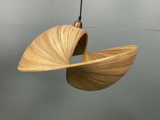 Verza Bamboo Pendant Lamp Freeform Shape Sustainable Handcrafted