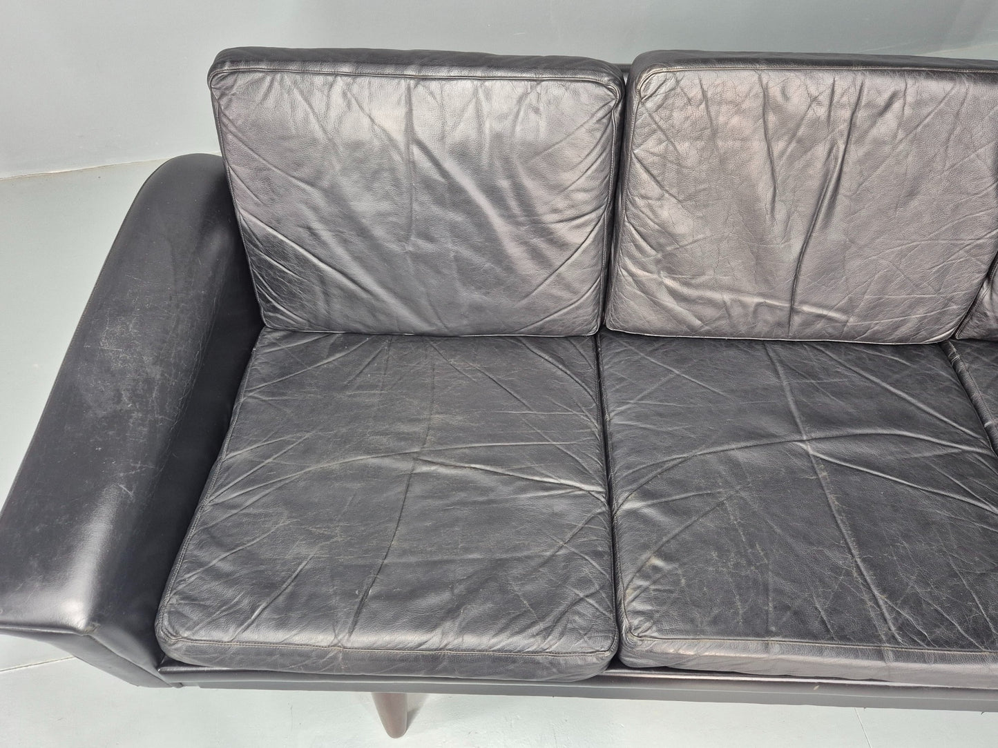 1960s 3-seater sofa Danish Design Black Leather Mid Century Retro Teak  EB10279