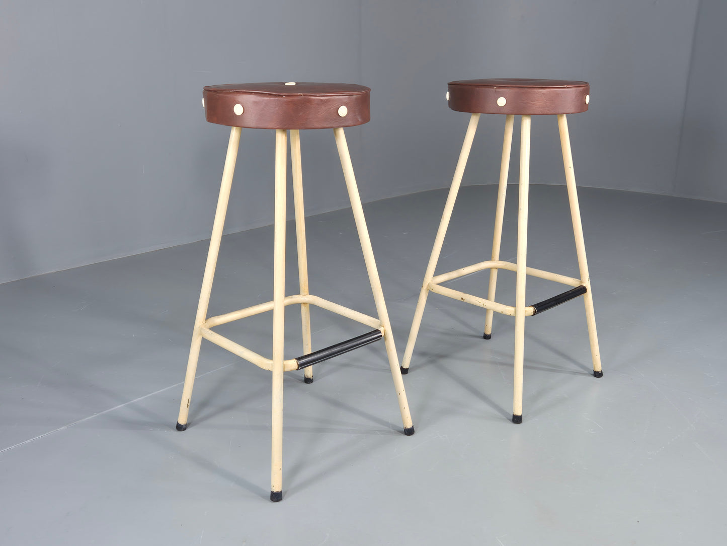 2 Vintage Bar Stools Cream metal frames with Vinyl Seats 1950s Retro EB12529