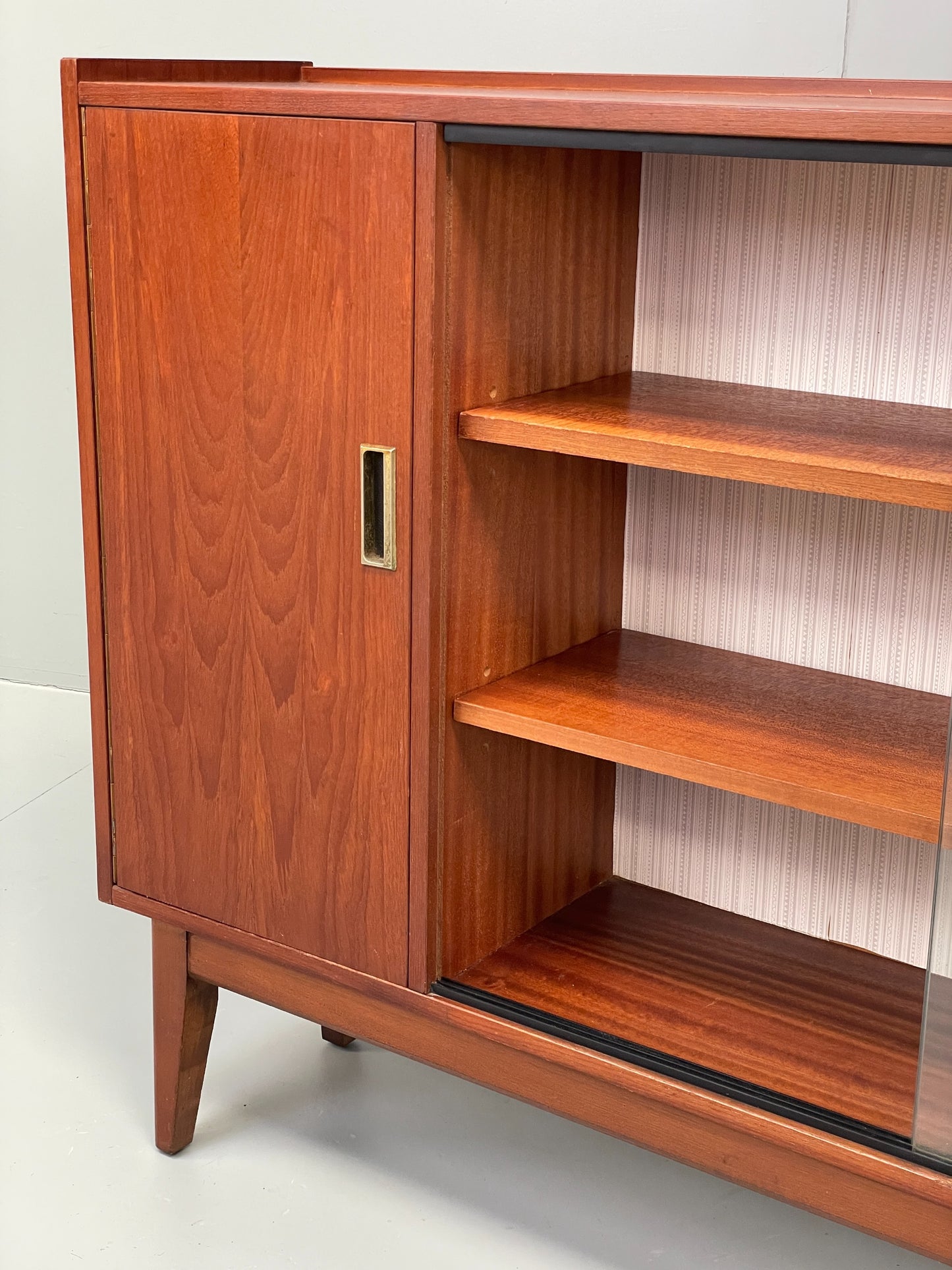 Vintage Teak Bookcase 1960s Retro Mid Century Glass Doors Shelving EB12877