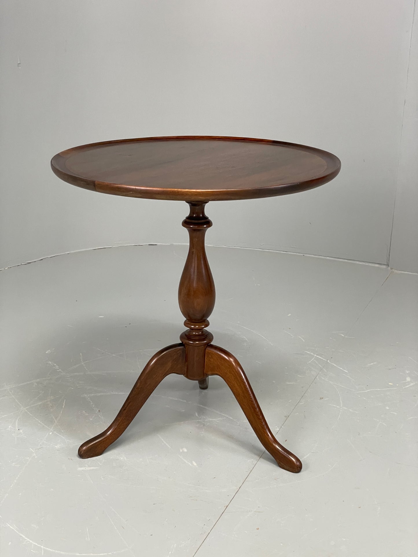 Vintage Circular Side Table 1950s Danish Walnut Mahogany Coffee Table EB12276
