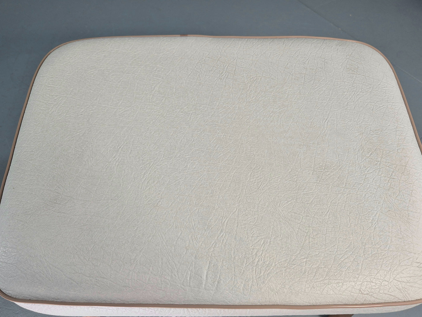 Vintage Mid Century Footstool Danish Cream Vinyl Retro 1960s EB12054