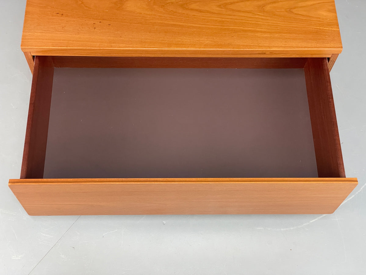Vintage Teak Drawer TV Unit By Beaver & Tapley Retro Storage EB13155