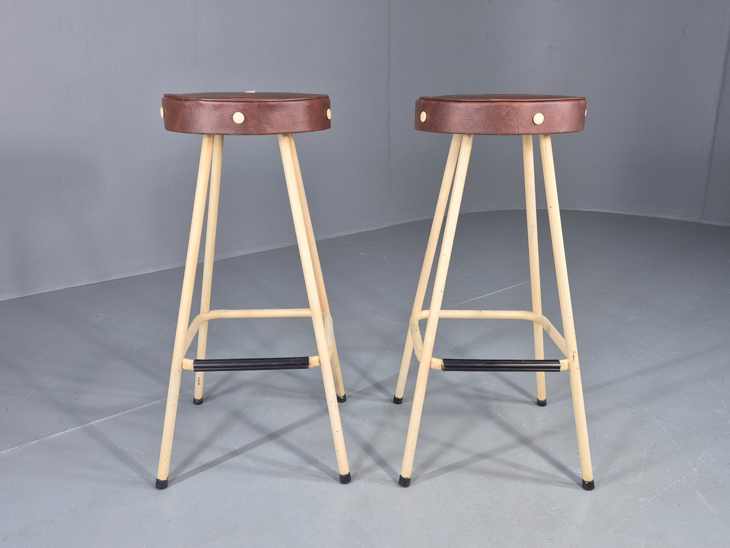 2 Vintage Bar Stools Cream metal frames with Vinyl Seats 1950s Retro EB12529