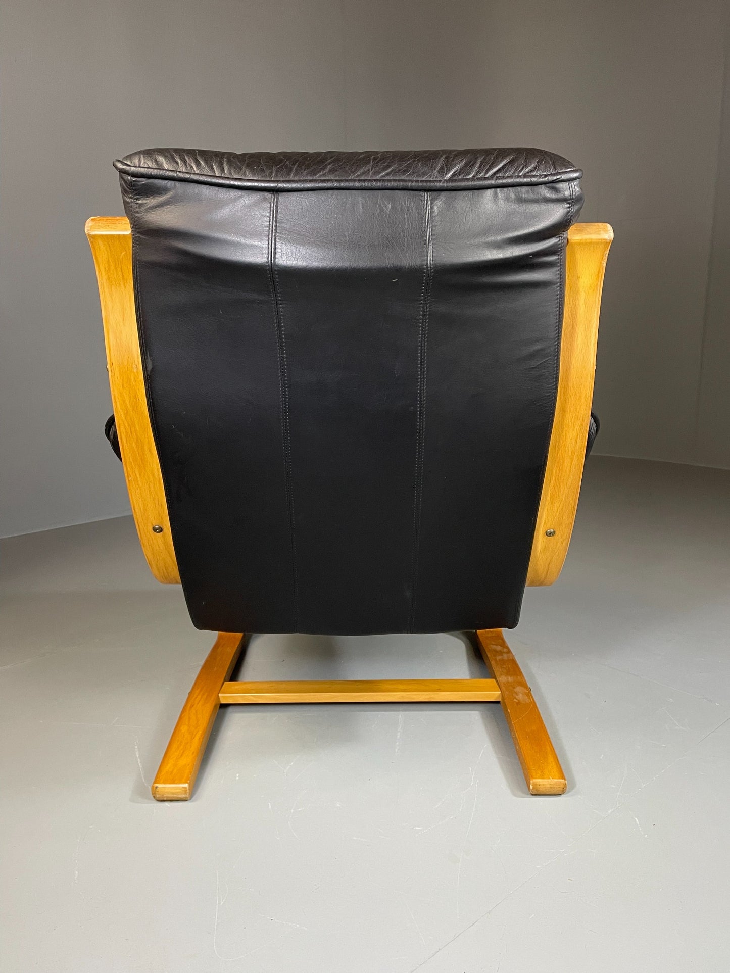 Vintage 70s Retro Lounge Chair Danish Black Leather Bentwood MCM EB06223