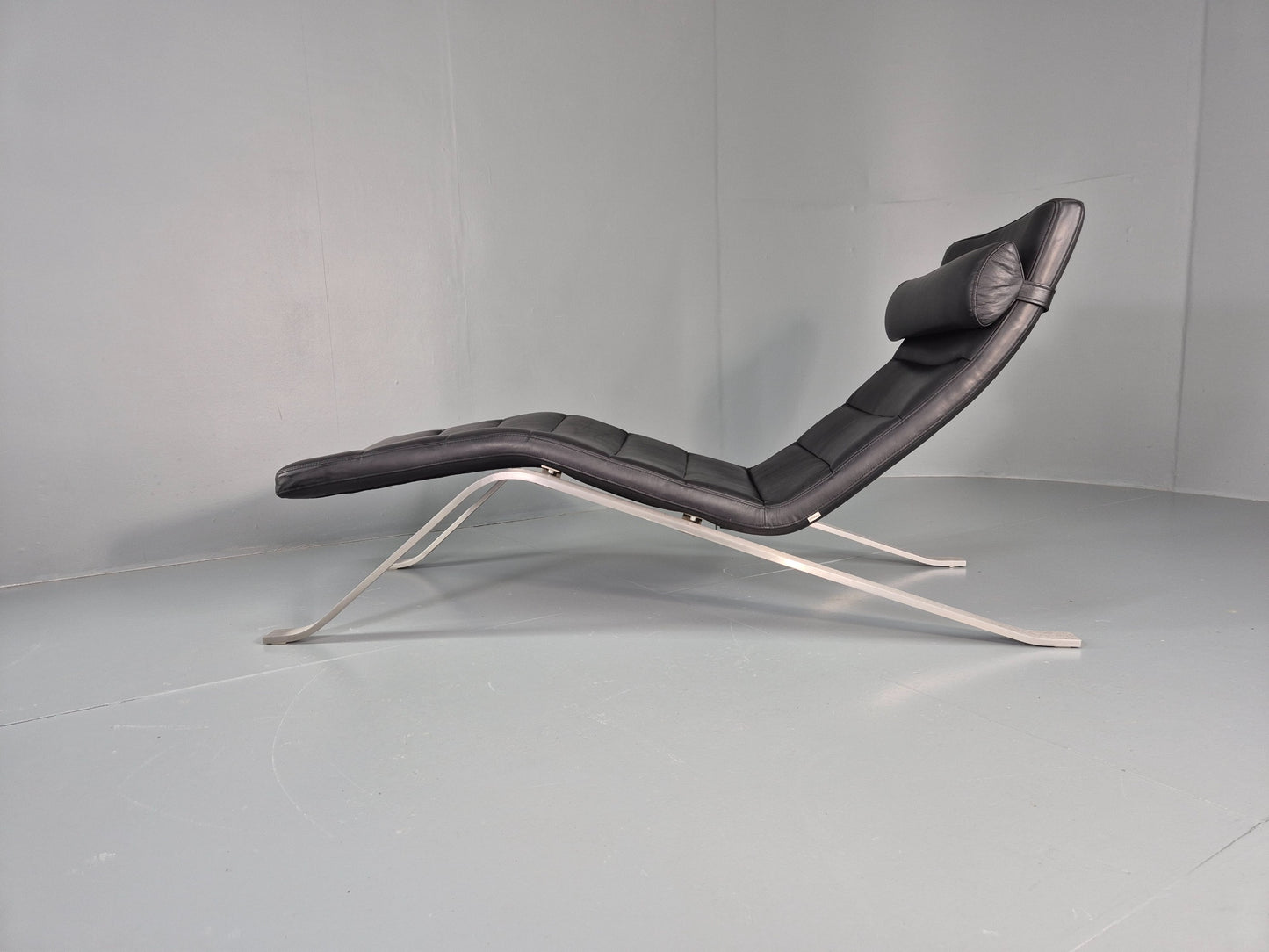 Vintage Bo Concept Chaise Longue Black Leather Brushed Steel Modern  EB12469
