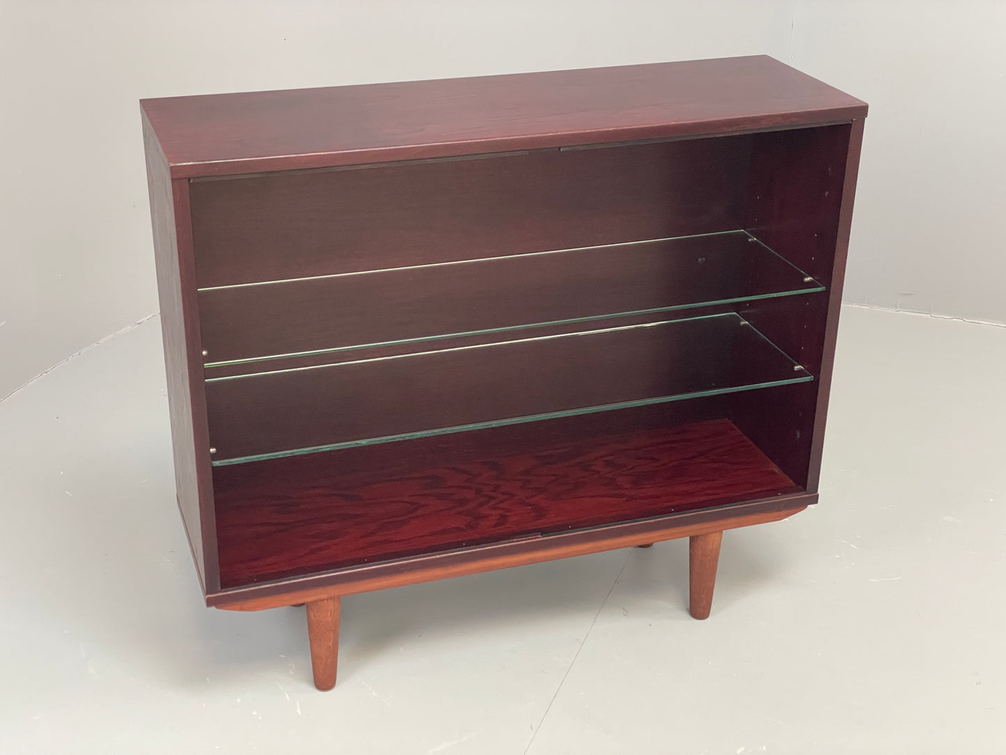 Vintage Dark Oak Bookcase Adjustable Glass Shelving By Beaver & Tapley EB112894
