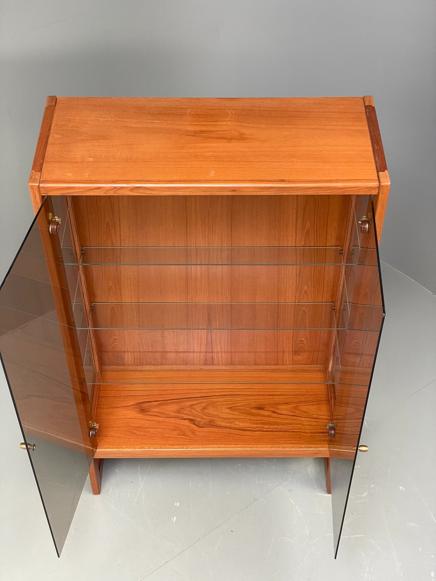 Vintage 1960s Shelving Unit Glazed Solid Teak Turnidge Of London EB12207