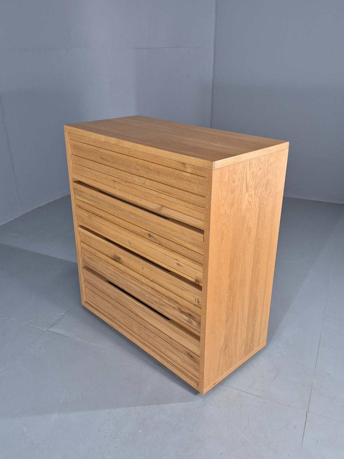 Vintage Chest of Drawers Modern Design Solid Oak Quality EB13141
