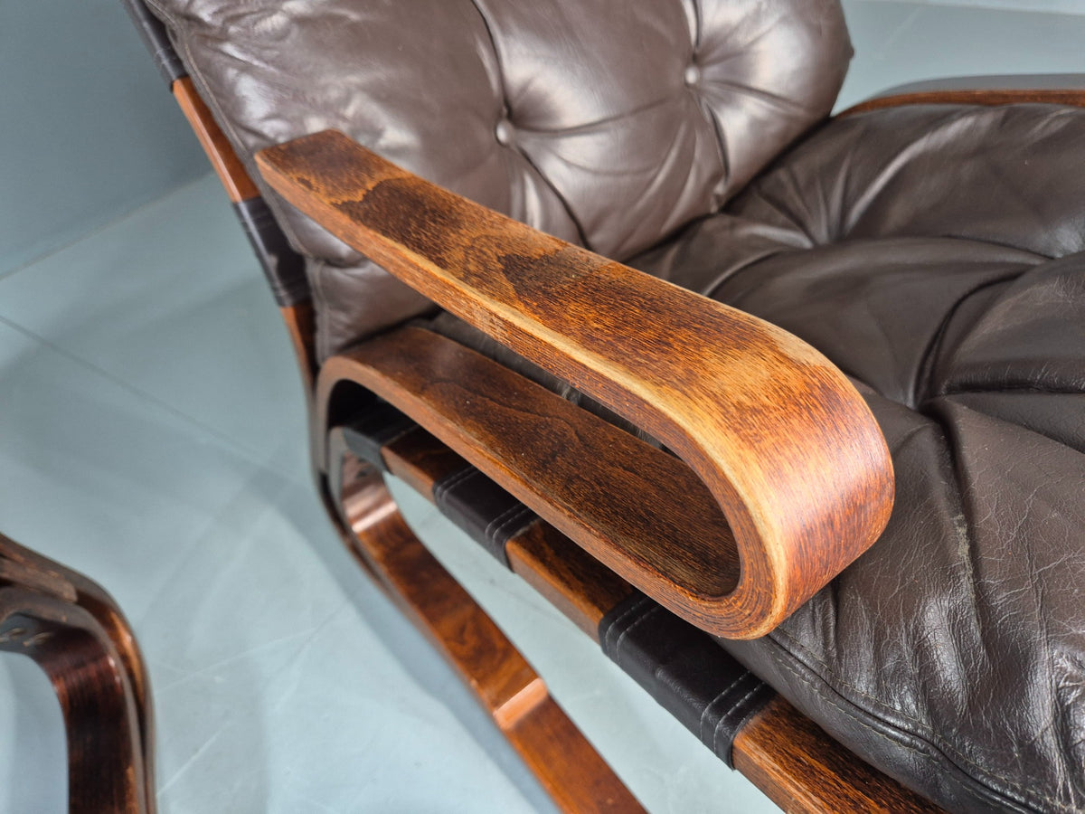 2 Vintage Skyline Leather Lounge Chairs High Back Bentwood Frame Retro EB13085