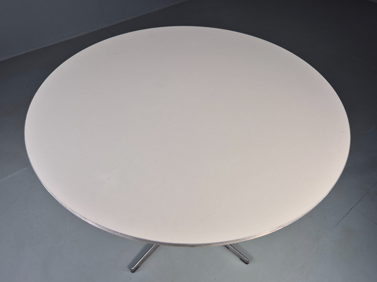 Vintage Fritz Hansen Circular Side Table Arne Jacobsen Design EB13005