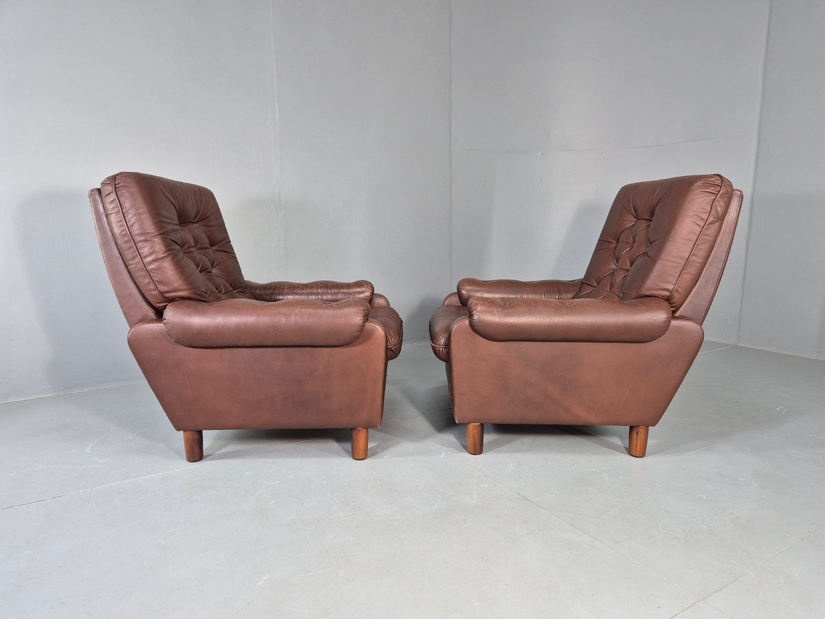 2 Vintage Leather Lounge Chairs 1970s Danish Design Buttoned Retro EB13132