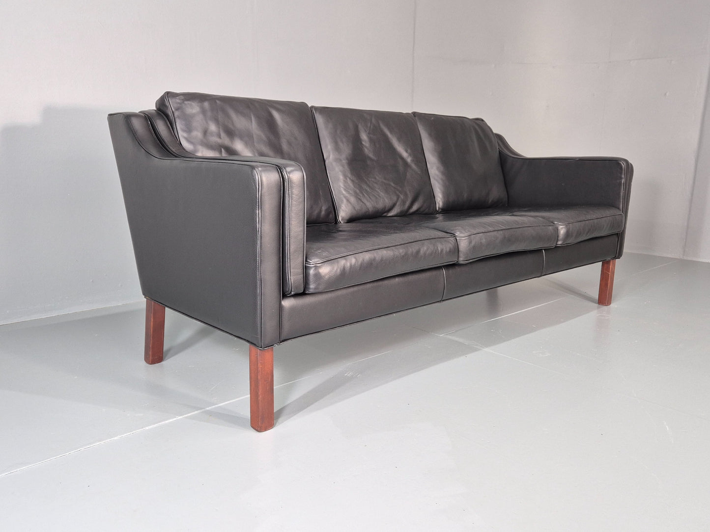 Vintage 3 seater Sofa Mid Century Skippers Black Leather Retro 1970s EB12172