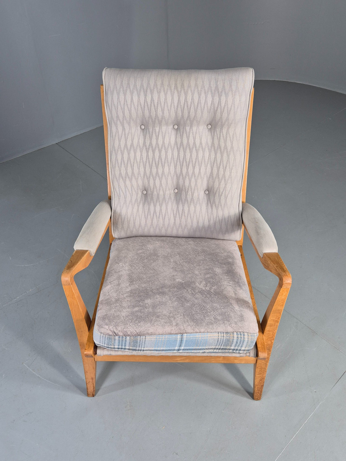 Vintage Cintique Lounge Chair Beech Frame Mid Century Retro Blue Fabric EB11947