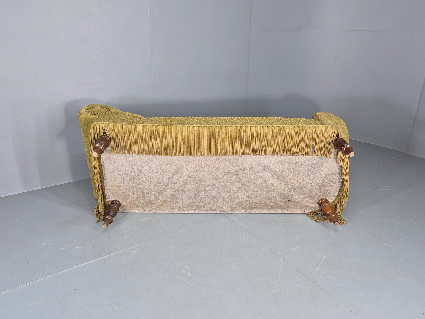 Vintage Danish Art Deco Chaise Lounge Green Moquette Tassels and Curves EB12765