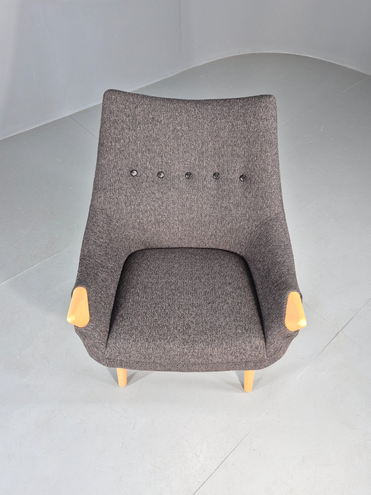 Vintage Mama Bear Matzform Lounge Chair Grey Beech Danish Modern Design EB12316