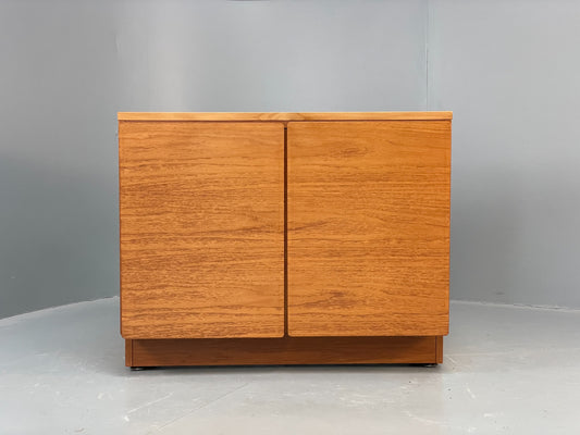 Vintage Teak Cabinet Beaver & Tapley Media Unit Retro 1980s Record EB12507