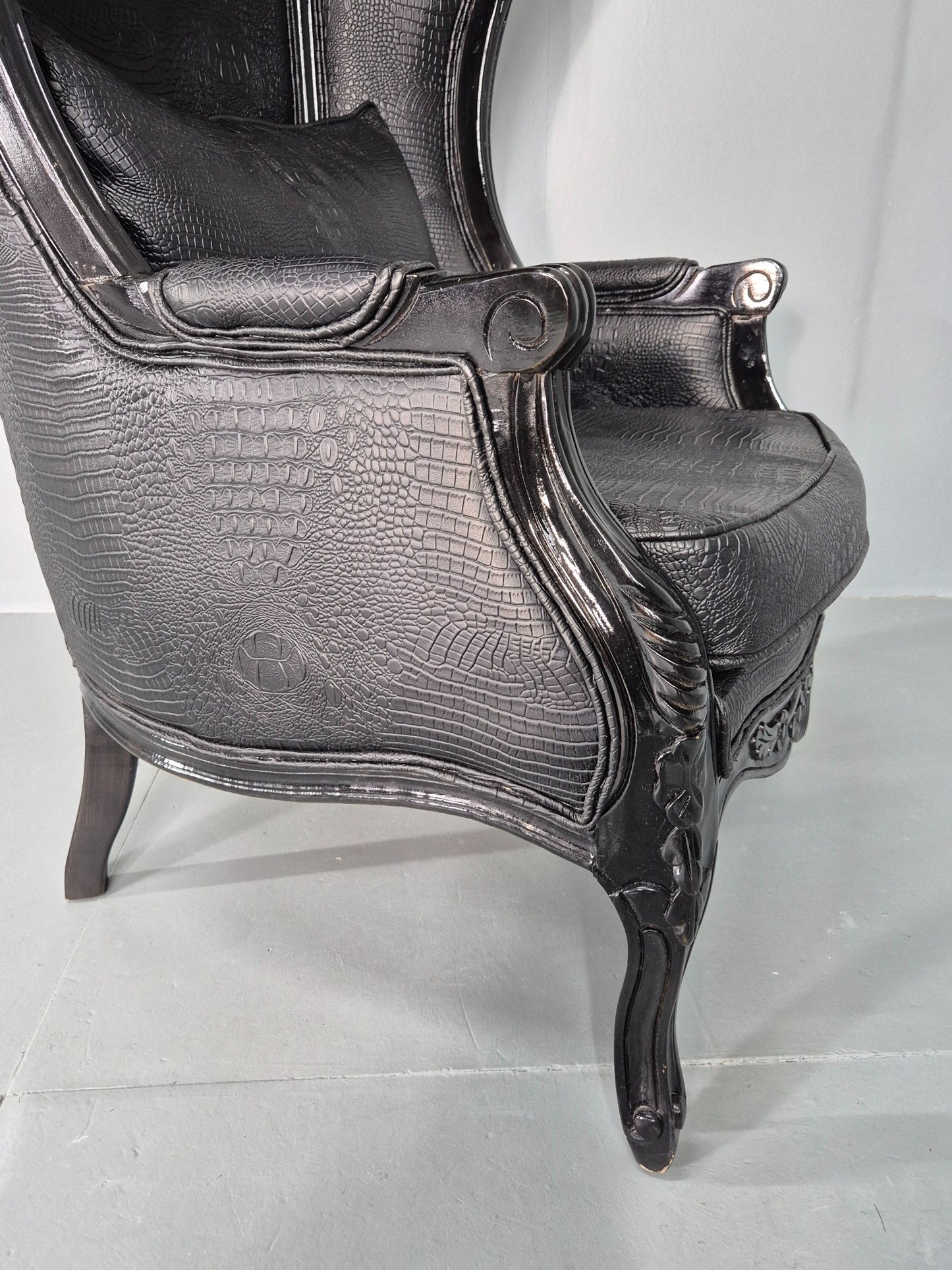 Vintage Porters Chair Canopy Gothic Chair Faux Crocodile Skin Modern EB12564