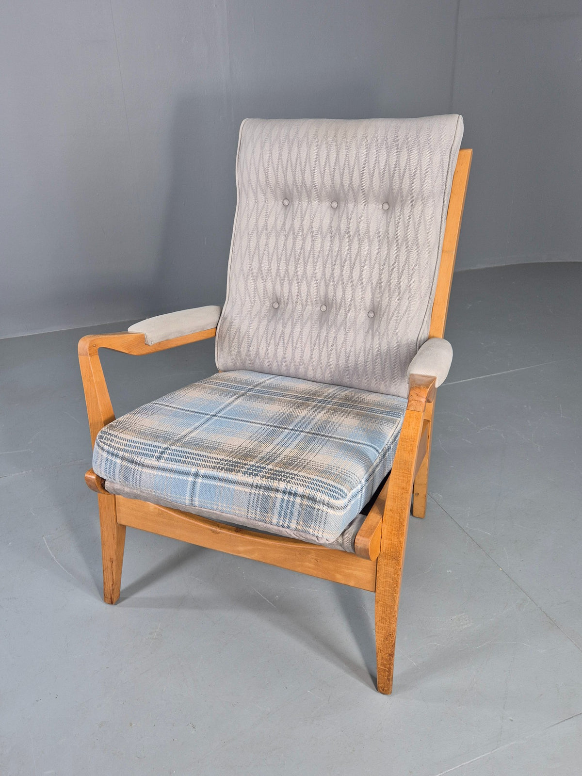 Vintage Cintique Lounge Chair Beech Frame Mid Century Retro Blue Fabric EB11947