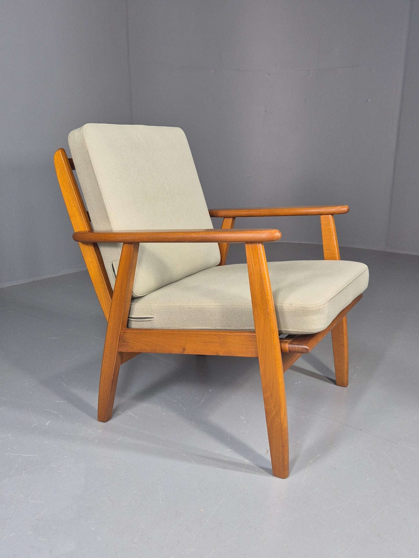 Vintage Mid Century Danish lounge chair Beech Frame 1970s Retro EB11372
