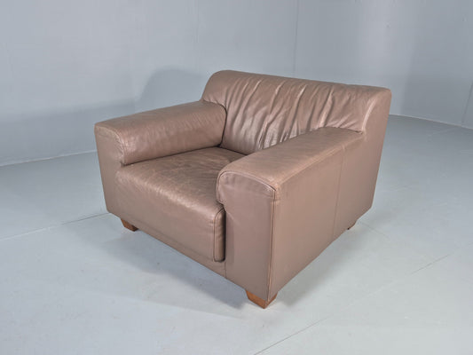 Modern Design Leather Armchair Taupe leather Upholstery Quality Build EB12479