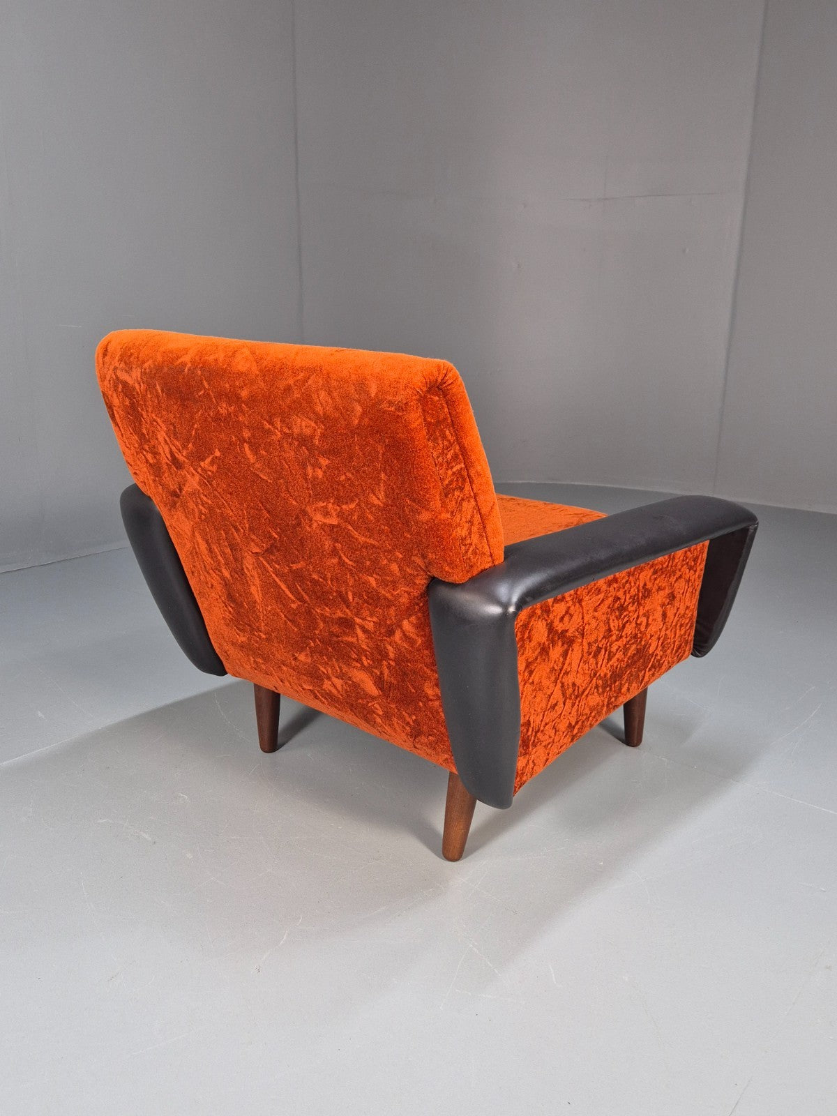 Vintage 1960s Lounge Chair Vinyl Orange Velour 1960s Retro MCM EB10569a MNOR