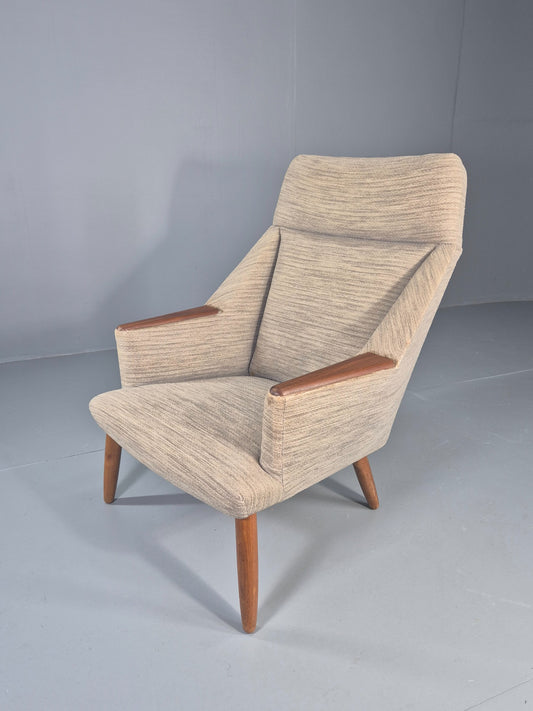 Vintage Mid Century Lounge Chair Danish Design Teak legs and Arms 1950s Retro  EB12320