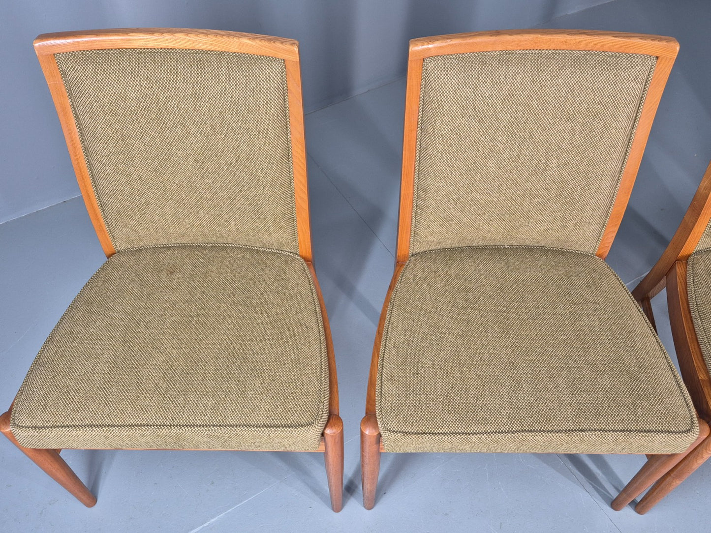 4 Vintage 1970s Elm Frame Dining Chairs Mid Century Retro Wool Seats EB12179