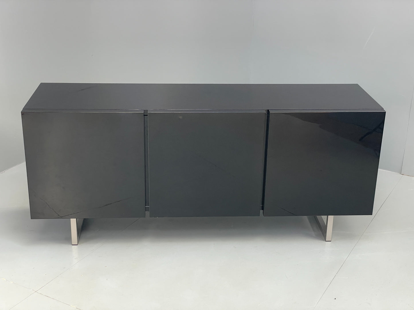 Calligaris Black 'Seattle' Sideboard Modern Italian Lacquered Drawers EB12498