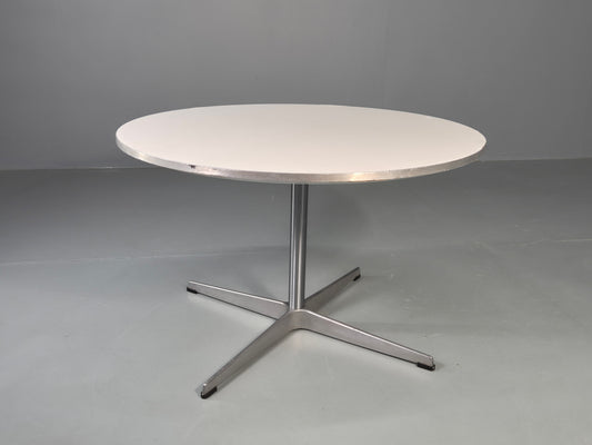 Vintage Fritz Hansen Circular Occasional Table Arne Jacobsen Design EB13003