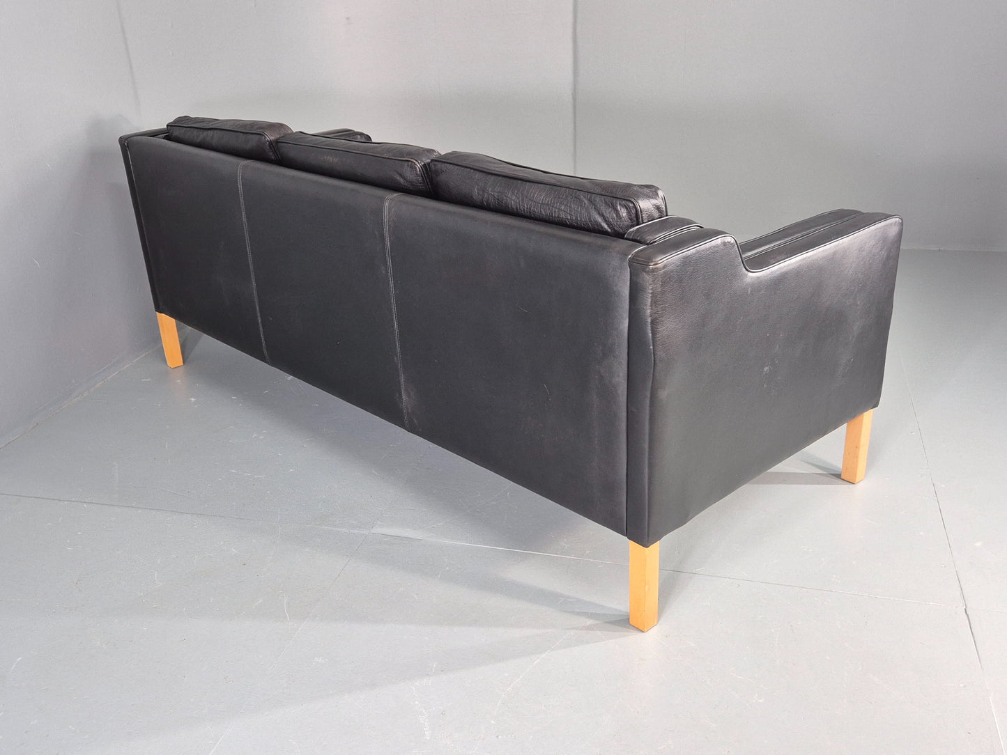 Vintage 3 Seater Sofa Danish Black Leather 1980s Retro MCM Quality EB12434