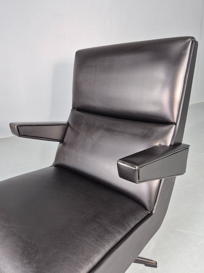 Vintage Black vinyl swivel Chair after the Press Room Chair Rietveld MCM EB06200