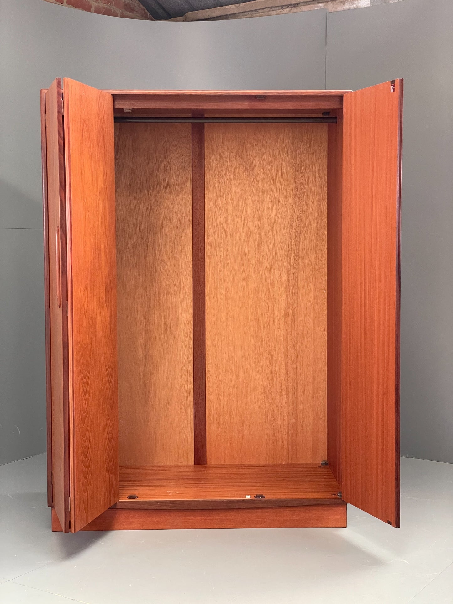 Vintage G-Plan Teak Wardrobe Triple Wide Clothes Rail Mid Century EB12205