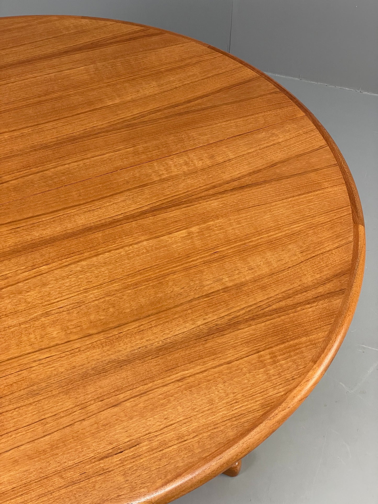 Vintage Teak Dining Table Circular Danish Retro Design 1970s EB12074