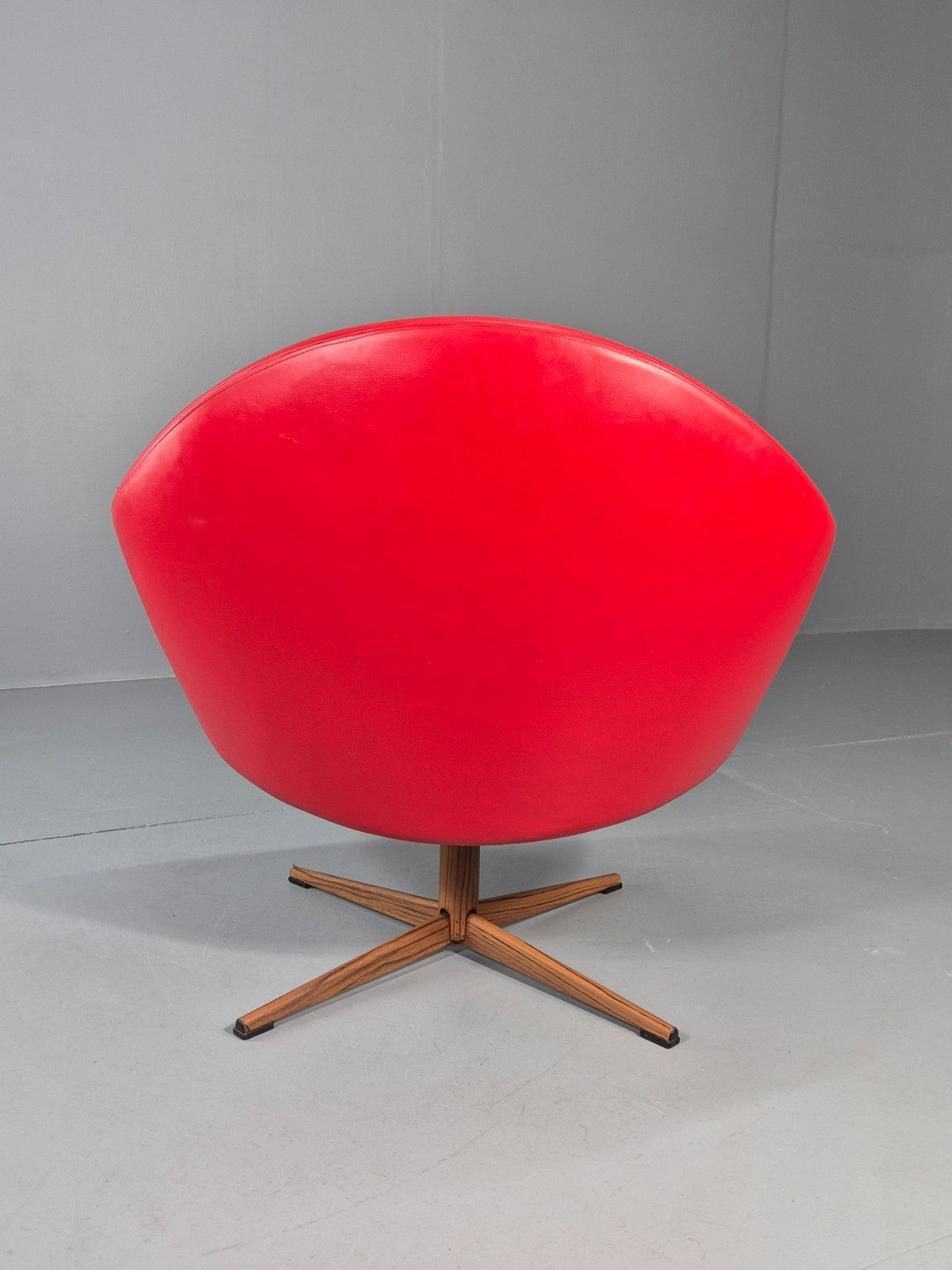 Vintage 1960s Swivel Chair Red Vinyl Grey Cushion Mid Century EB11076 MSWI