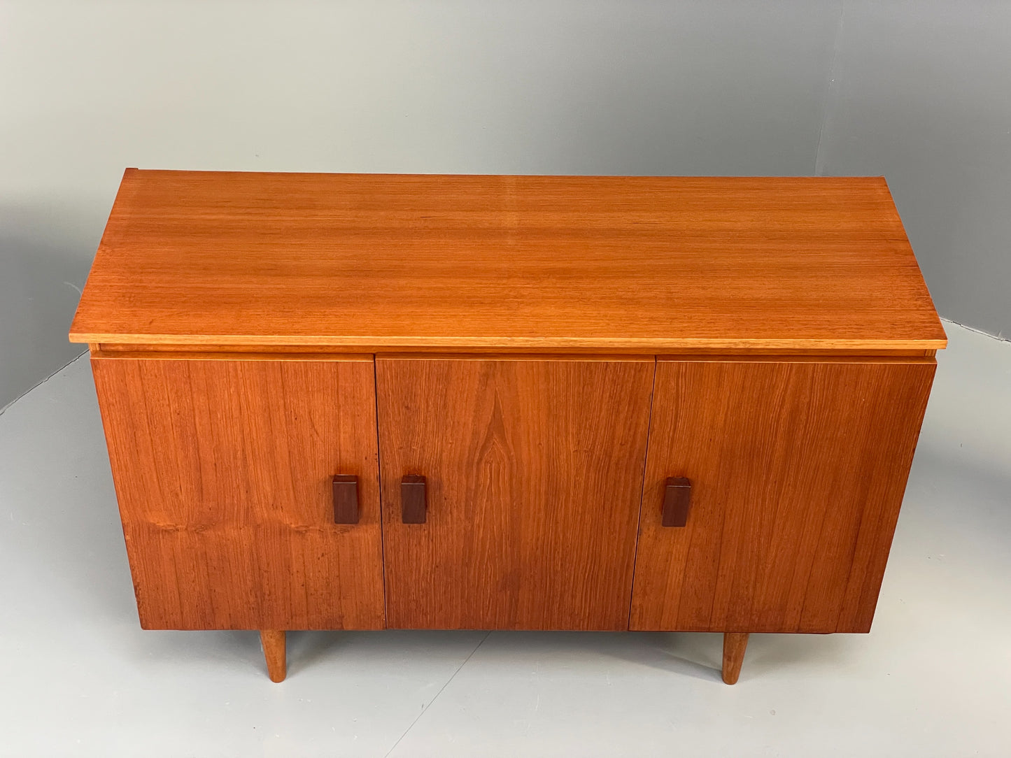 Vintage Teak Sideboard 1970s Retro Midcentury Shelving Chunky Handles EB12879
